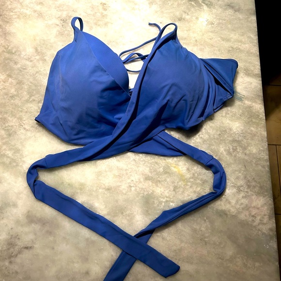 bikini top - Picture 1 of 1